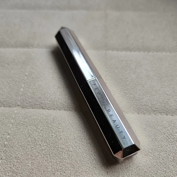 Fenty Mademoiselle Plush Matte Lipstick Freckle Fiesta - Picture 2 of 6